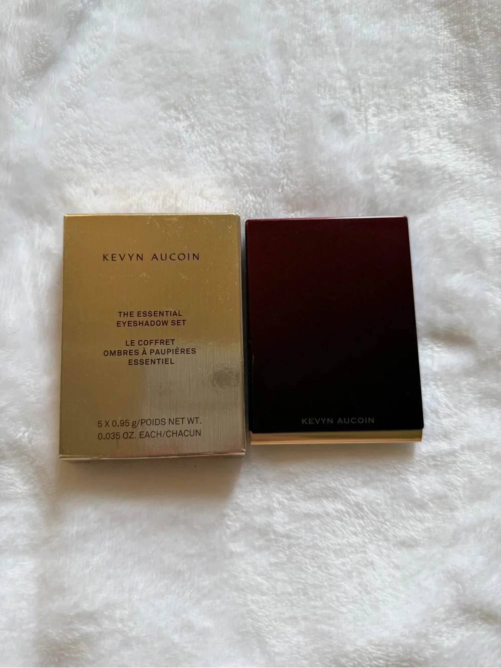 Kevyn Aucoin The Essential Eyeshadow set the simply nude palette